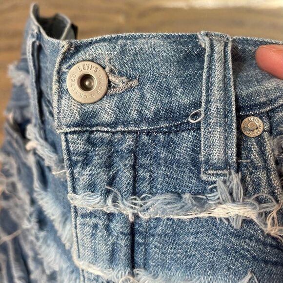 Levi’s Made & Crafted SS19 Premium High-Waist Denim Skirt w Fringe Medium Wash 6 - Picture 6 of 16